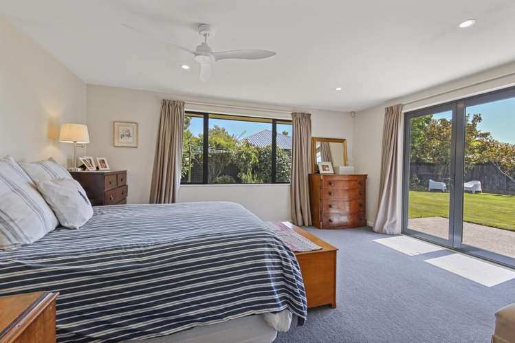 21 Riverwood Boulevard Redwood_20