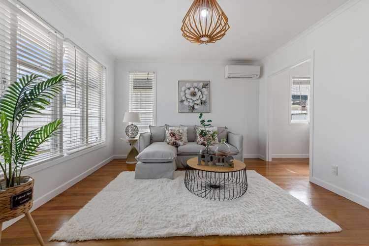 1/11 Henwood Road Mangere East_3