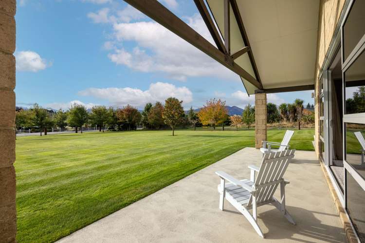 8 Hidden Hills Drive Wanaka_24