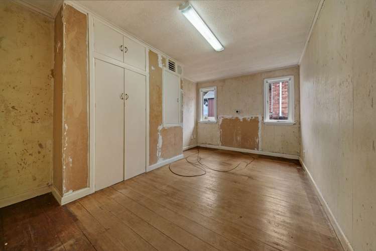 66 Staveley Avenue Hillsborough_12