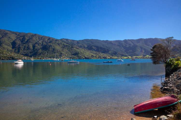 1744 Queen Charlotte Drive Anakiwa and Surrounds_20