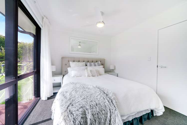 42 Twin Parks Rise Papakura_11