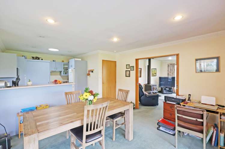 14 Danube Road Winton Surrounds_9