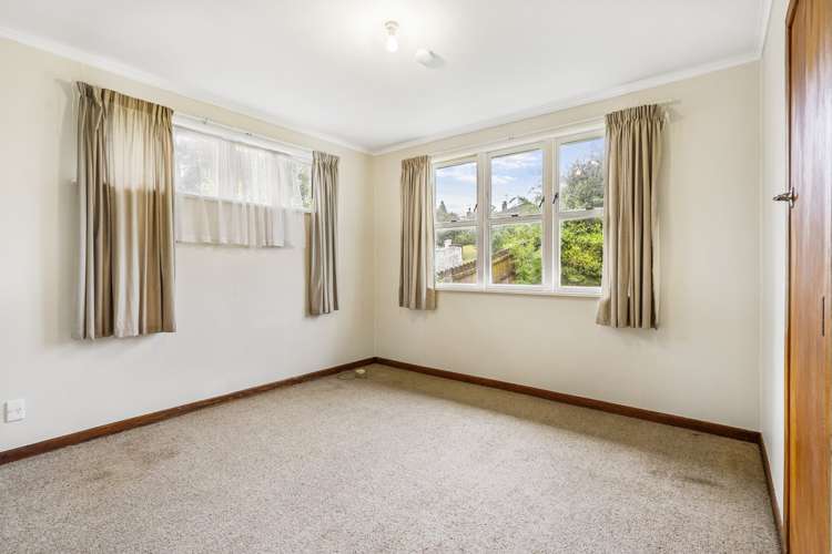 51 Tiroroa Avenue Te Atatu South_9