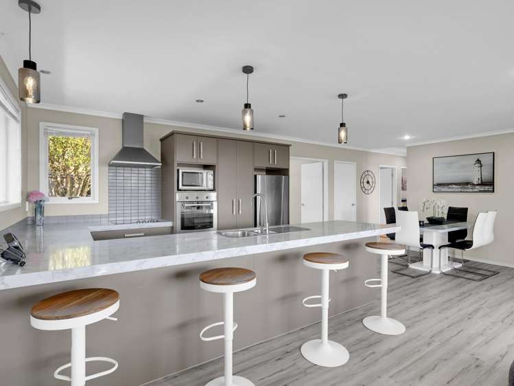 6 Raddington Way Huntington_7