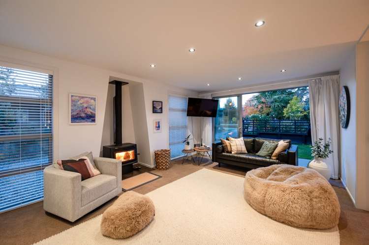 15 Hunt Place Albert Town_8