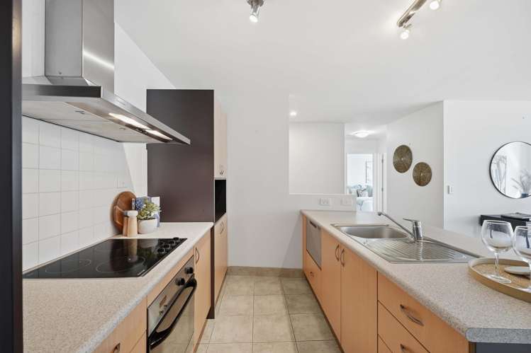 B12/30 Bute Road_4