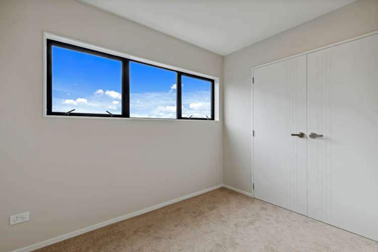 2D Glenford Lane Te Atatu Peninsula_9