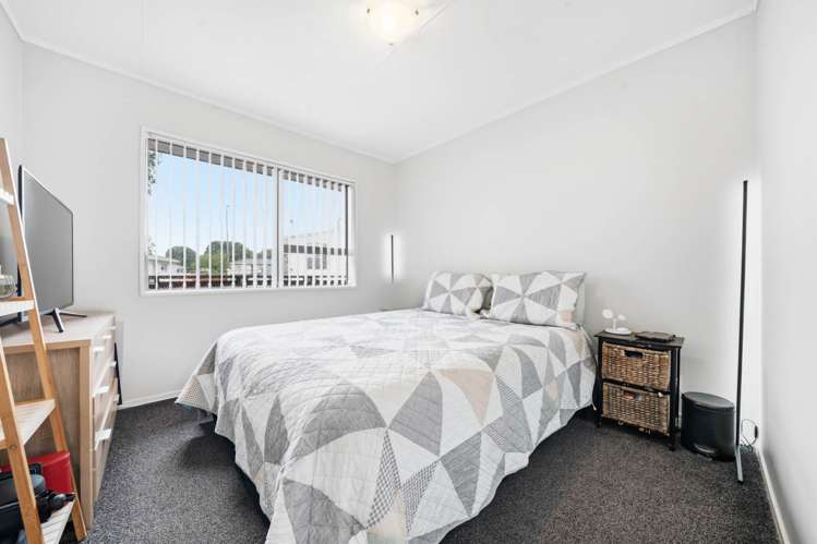 1/319 Roscommon Road Manurewa_9