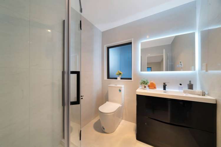 147 Seabrook Avenue New Lynn_14