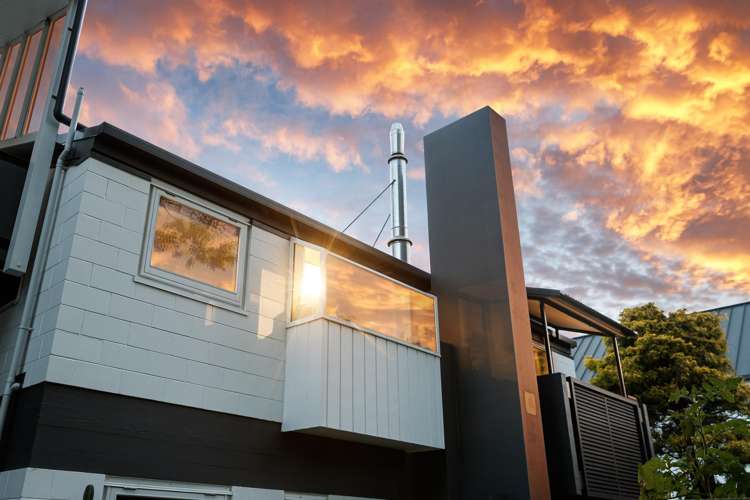 2/63 Papanui Road Merivale_1