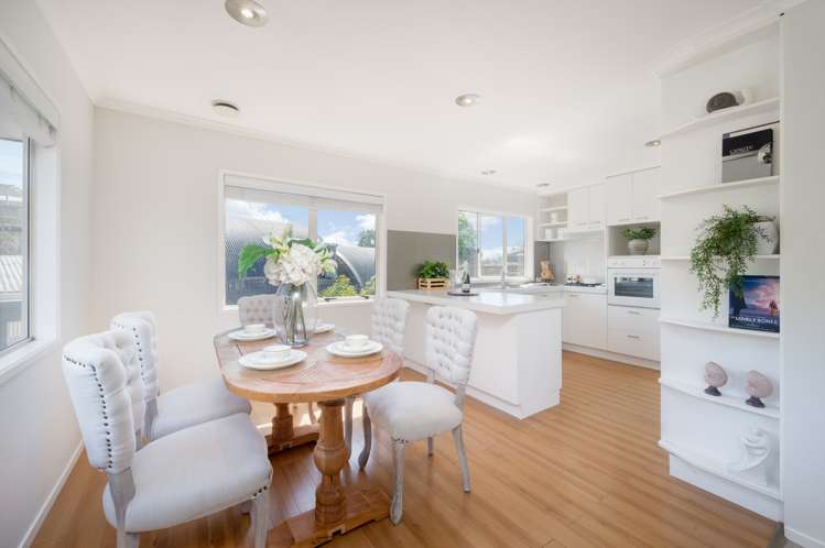 30a Colmar Road Mellons Bay_5