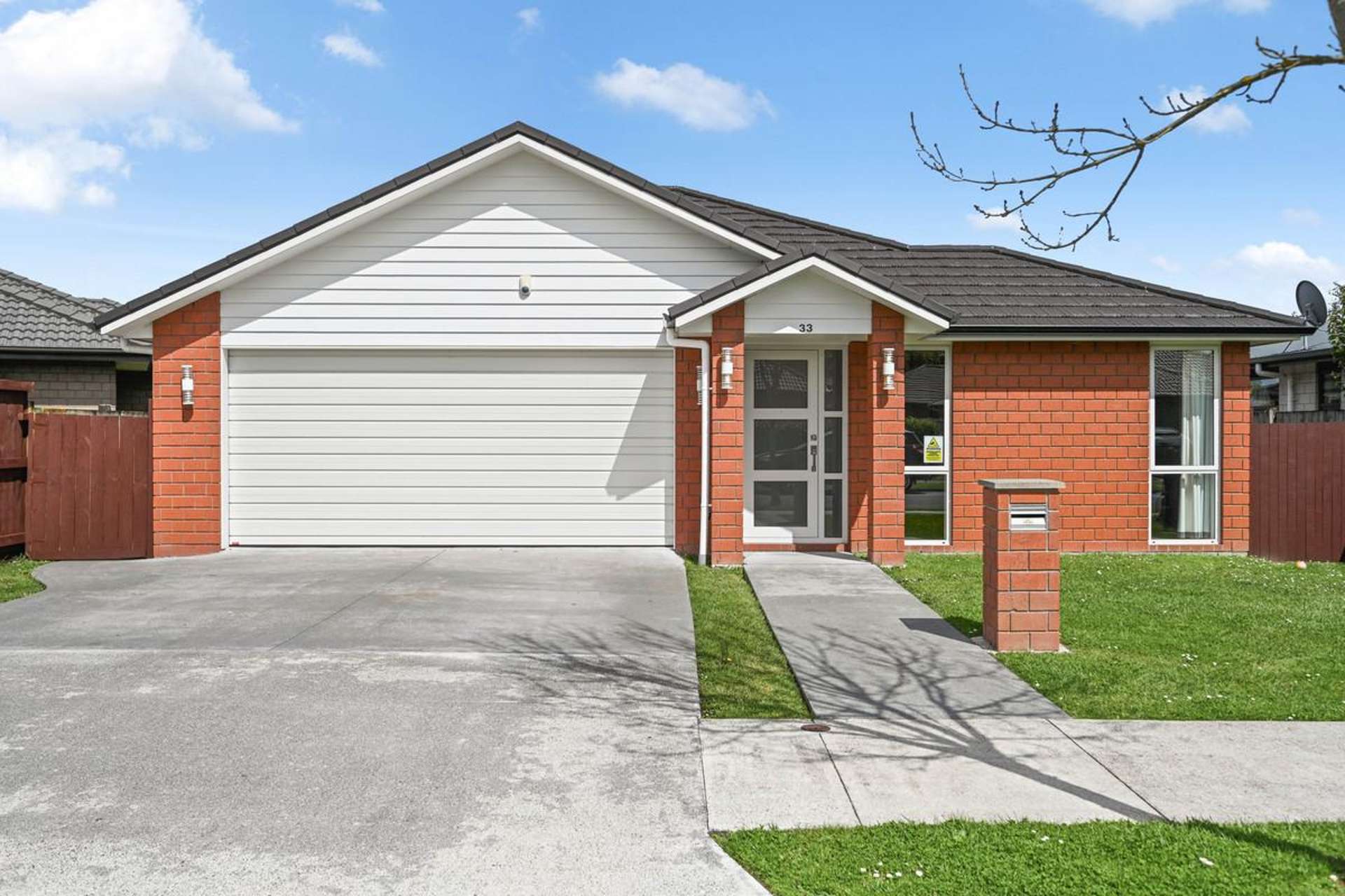 33 Tupelo Street Pukete_0