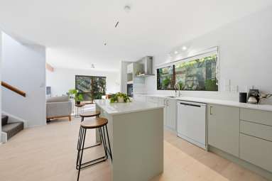 10 Onslow Road_1