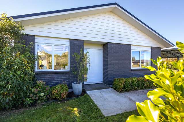 Stylish and Modern in Top Location