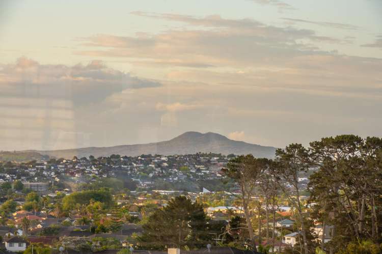 45 Armstrong Farm Drive East Tamaki Heights_41