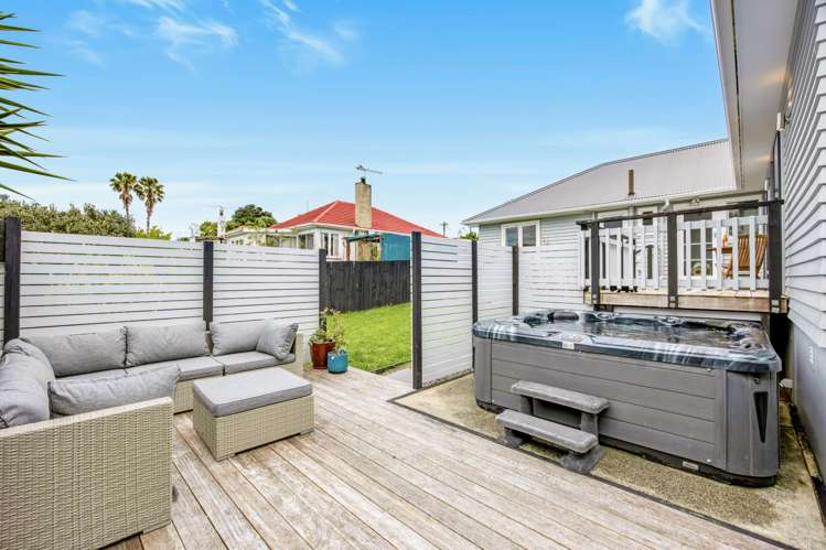 1/63 Lancaster Road Beach Haven_10