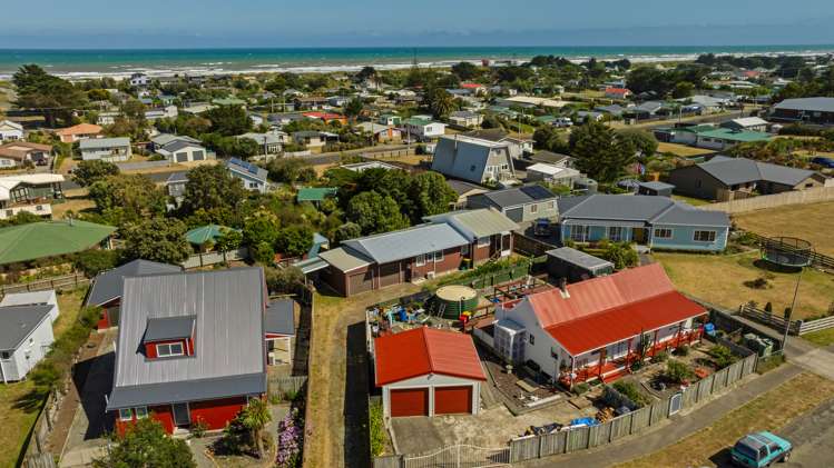 8 Taonui Street Waitarere Beach_23