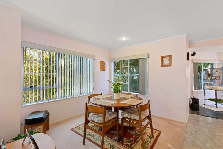 27 Woodfern Crescent Titirangi_13
