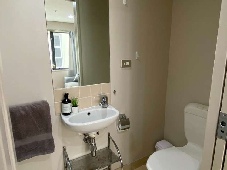 1305/76 Wakefield Street Auckland Central_4