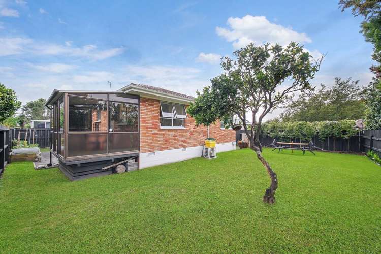2/15 Poinsettia Place 11401_9