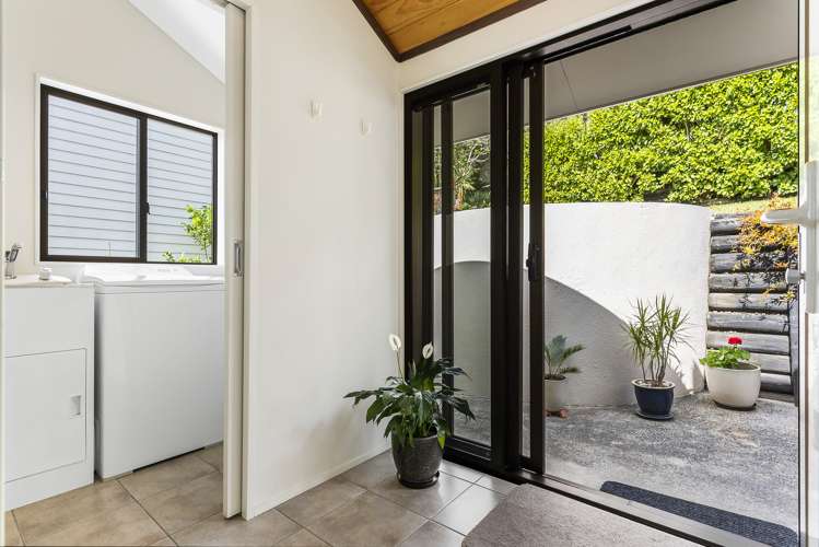 16 Omana Esplanade Maraetai_16