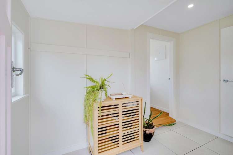 1465 Rewi Street 11385_6
