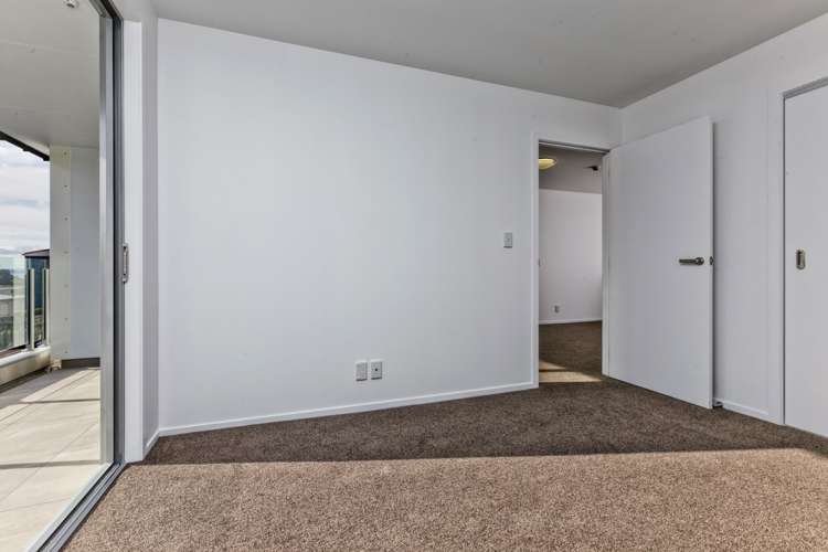 319/17 Link Crescent Stanmore Bay_11