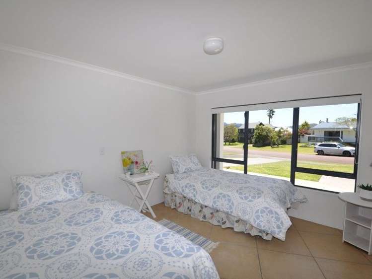 110 The Yardarm Pauanui_12