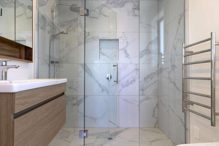 16 Makomako Crescent Wharewaka_11