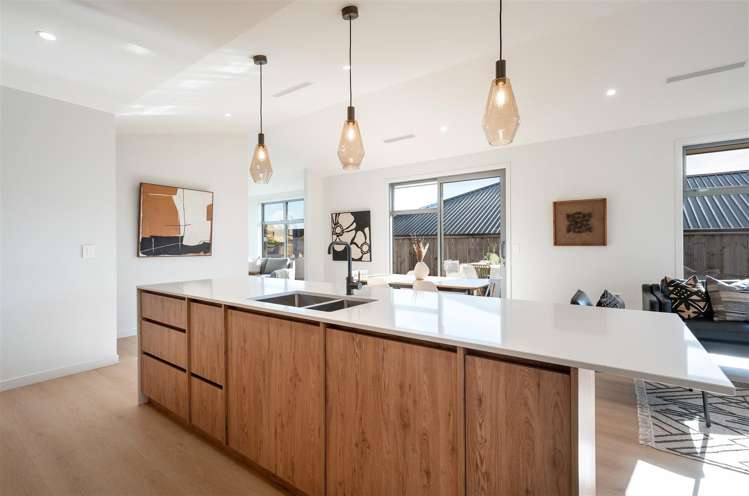 11 Greenway Crescent Richmond_10