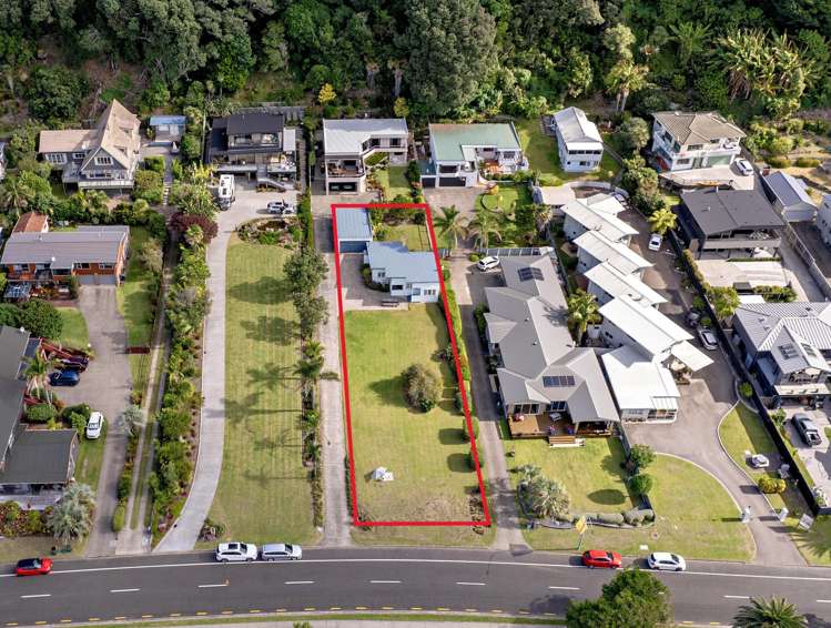 21 and 21A West End Road Ohope_13