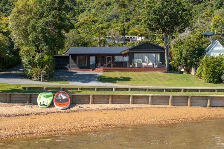 2385 Queen Charlotte Drive Anakiwa and Surrounds_10