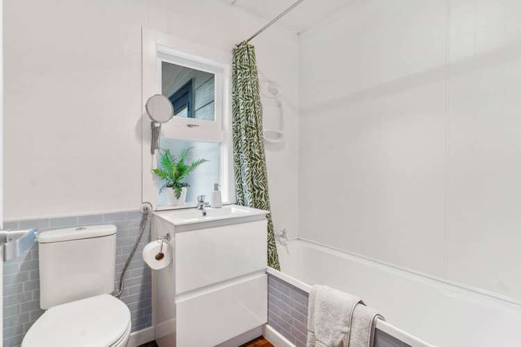 4 Withers Road Glen Eden_12