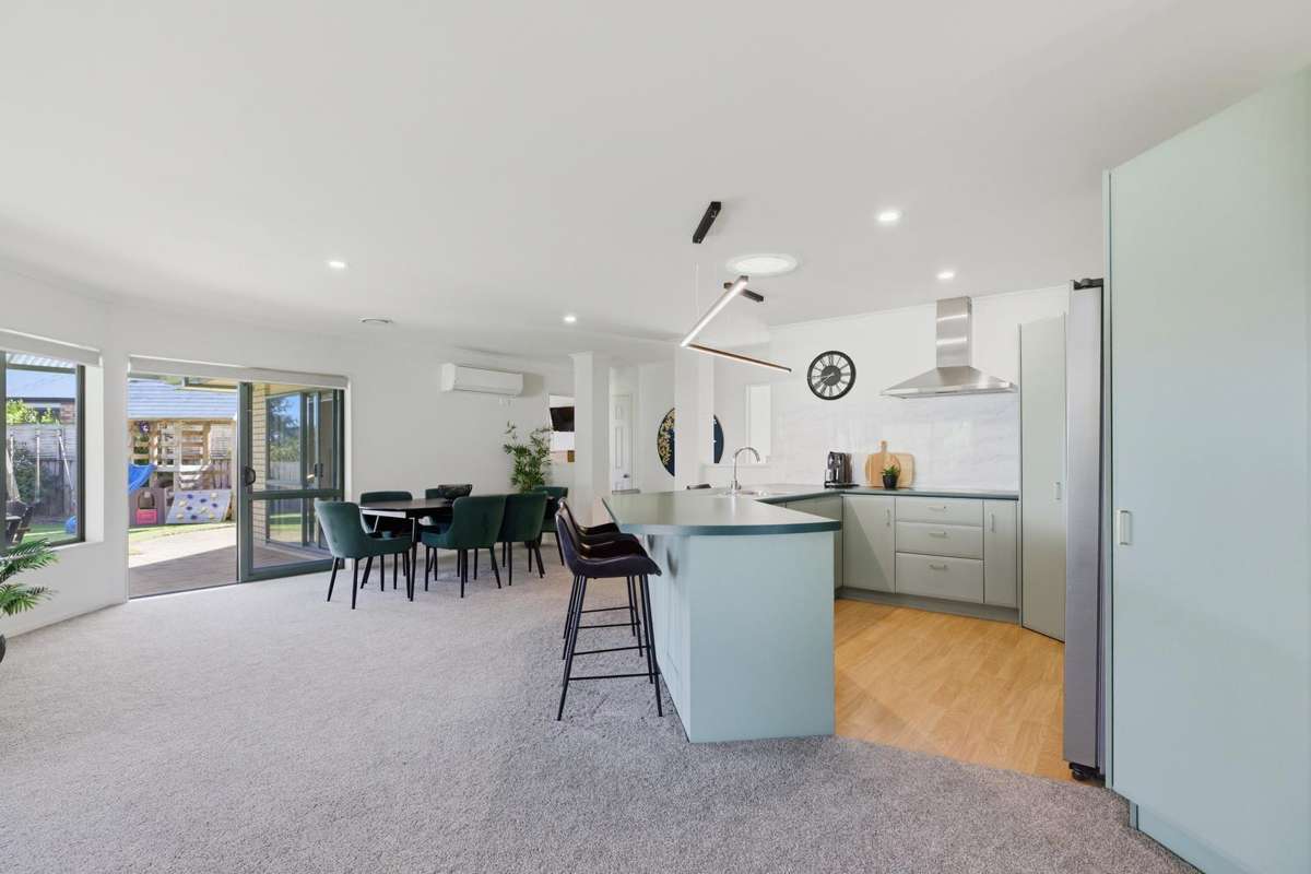 62 Rowesdale Drive_5