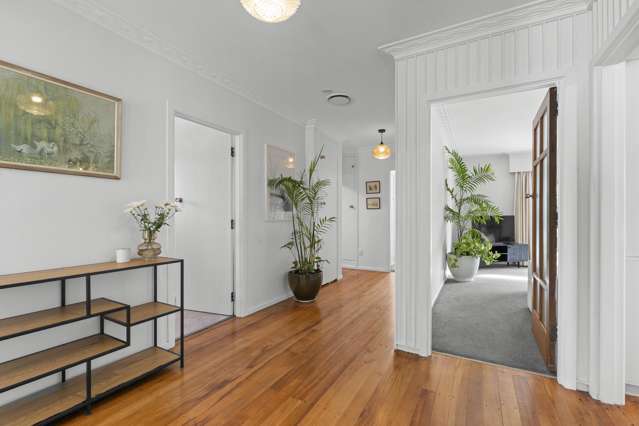 222 Tukapa Street Westown_4