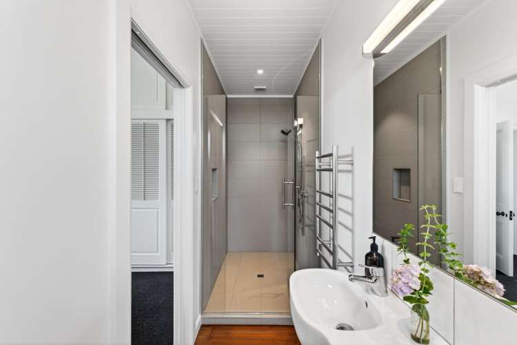 27 Neeve Road Taradale_21