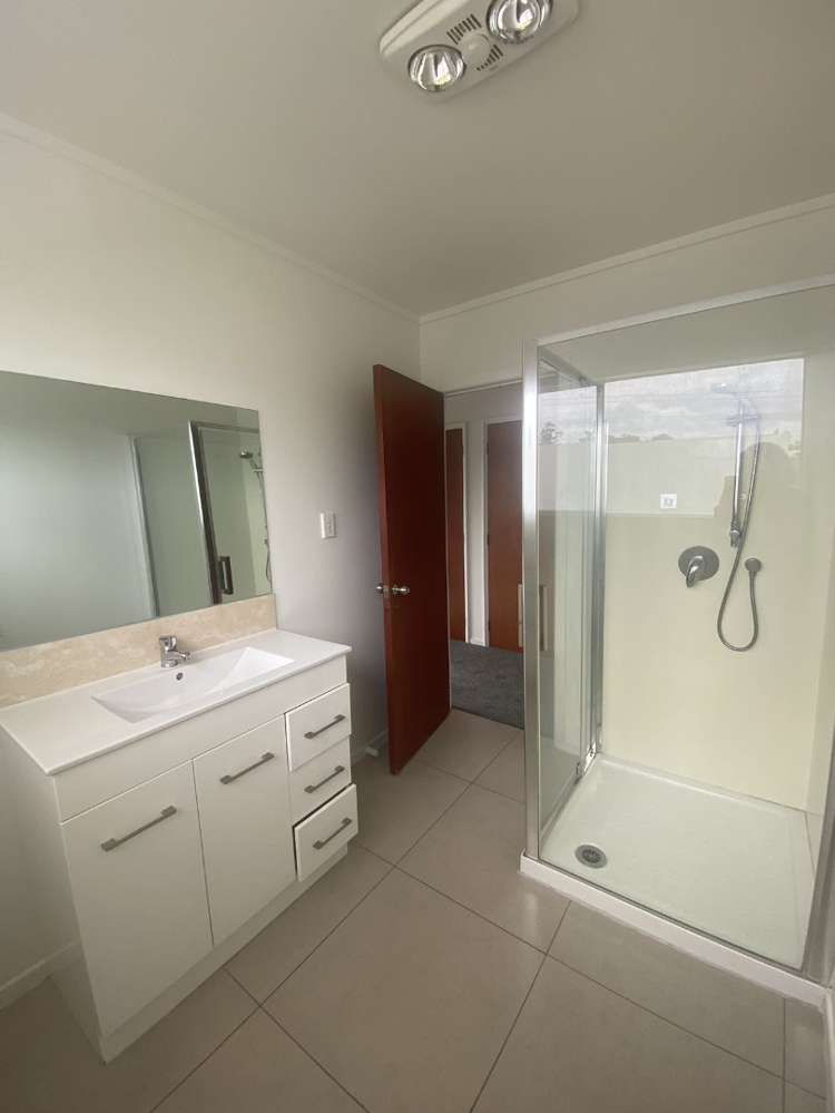 14 Reynella Drive Massey_8