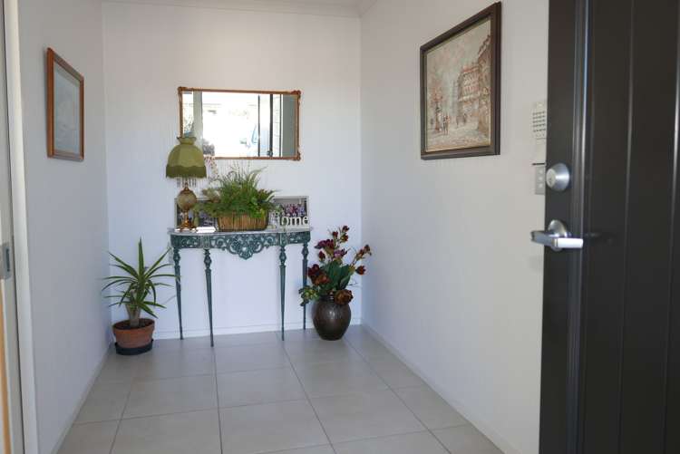 4 Crofton Road Harewood_2