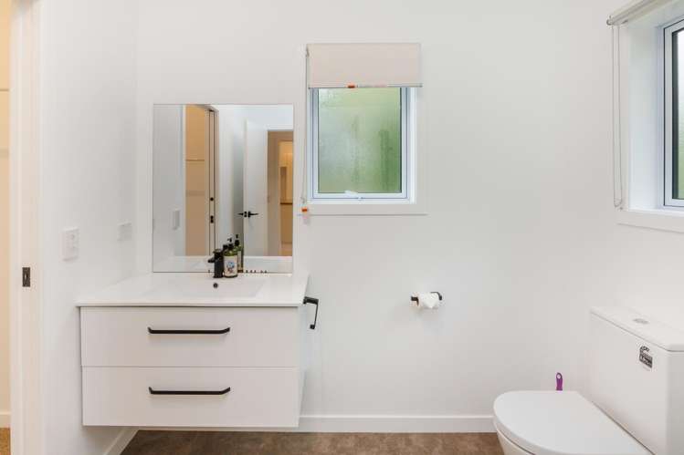 35 Oram Drive Turitea_44