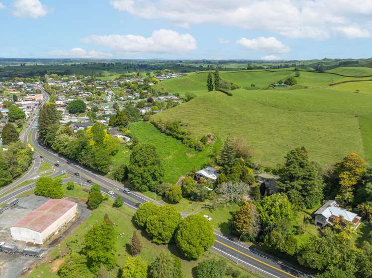 90 and 92 Main Road Tirau_5