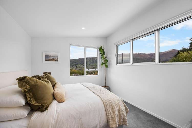 17 Hillview Place Wanaka_8