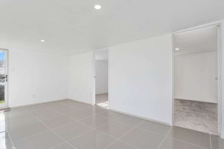 7 Velvet Crescent Otara_12