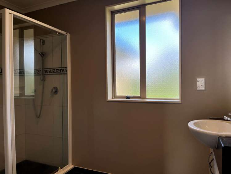 14 Rakau Views Orewa_7