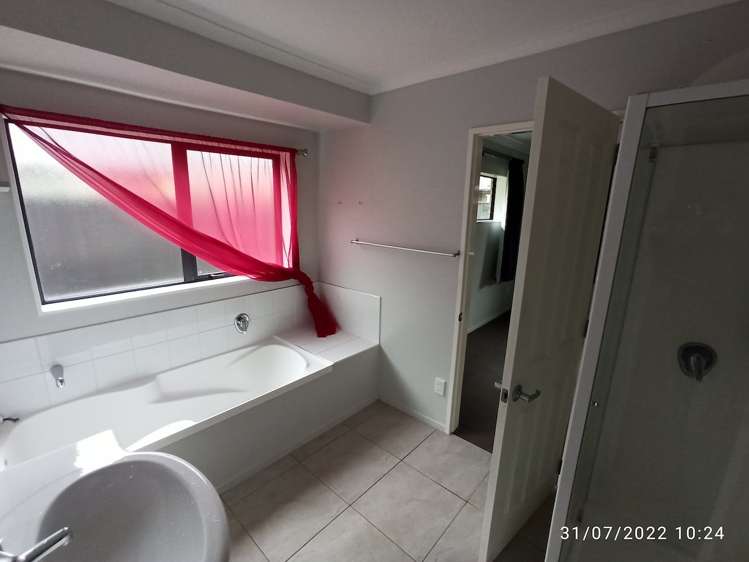 4 Boleyn Close Kingsley Heights_16