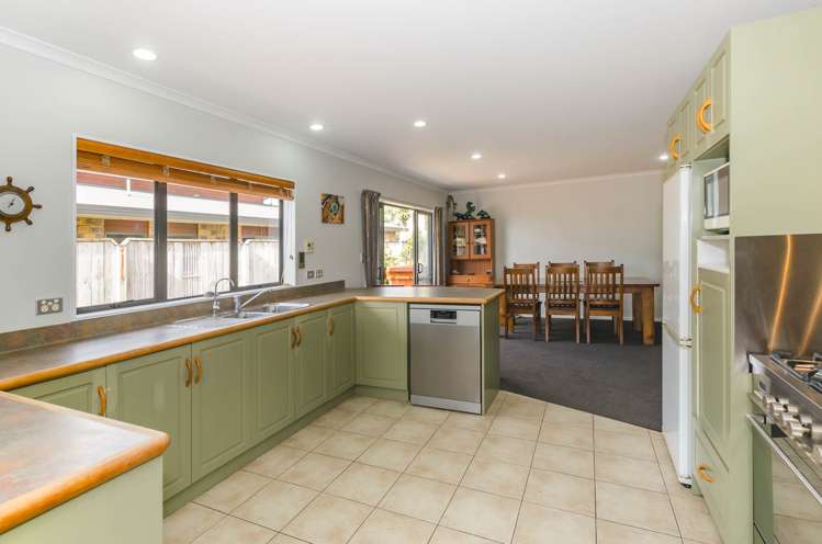 153 Milne Drive Paraparaumu_5