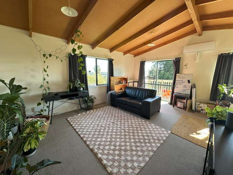 8 Attwood Road_0