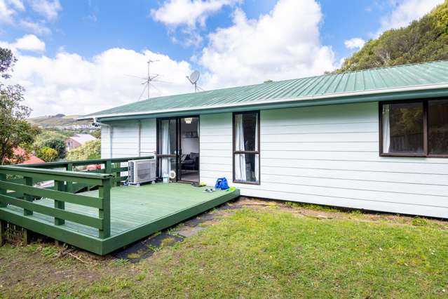 7 Bushland Grove Paparangi_2