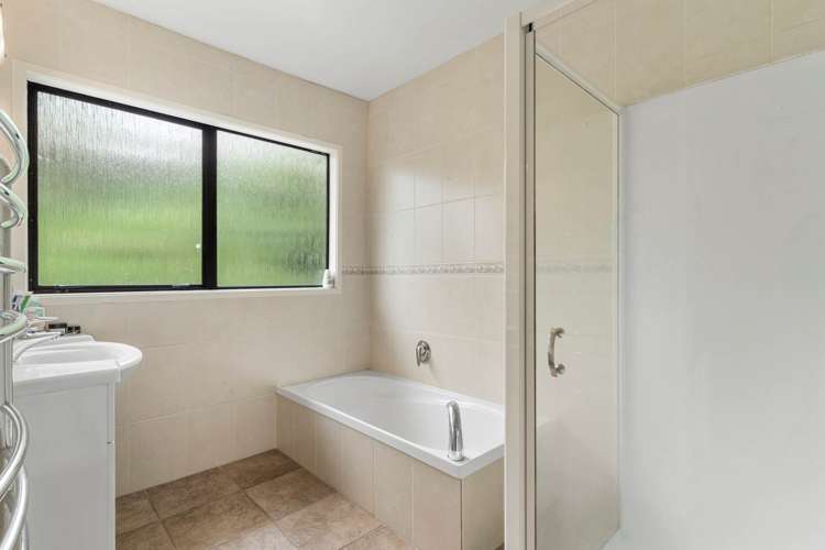 76 Cheriton Road Mellons Bay_18