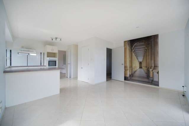 3/6 Waikato Place St Johns_3